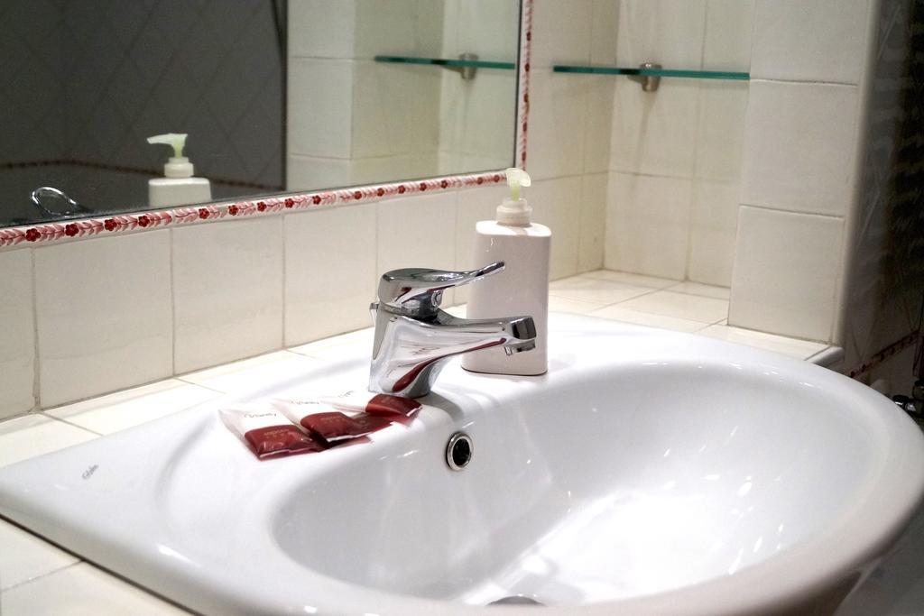 Holidays Banchi Vecchi Apartment Рим Екстериор снимка